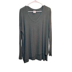 Womens Cabi S Oversized Green V-Neck Long Sleeve Tunic Top Women's Relaxed Fit